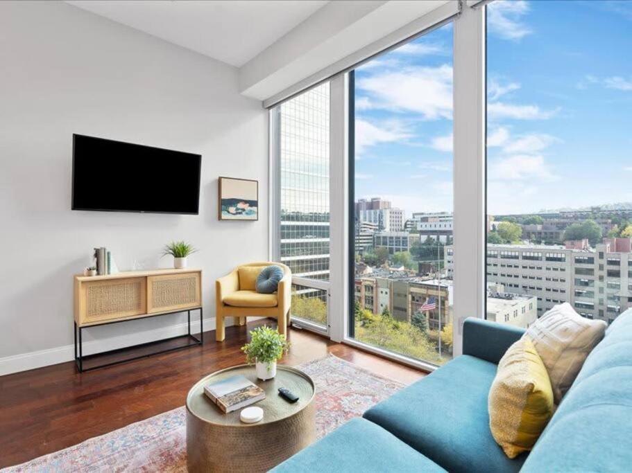 Apartment Cozysuites Dream 1br, Ppg Paints Arena, Pitts Pittsburgh