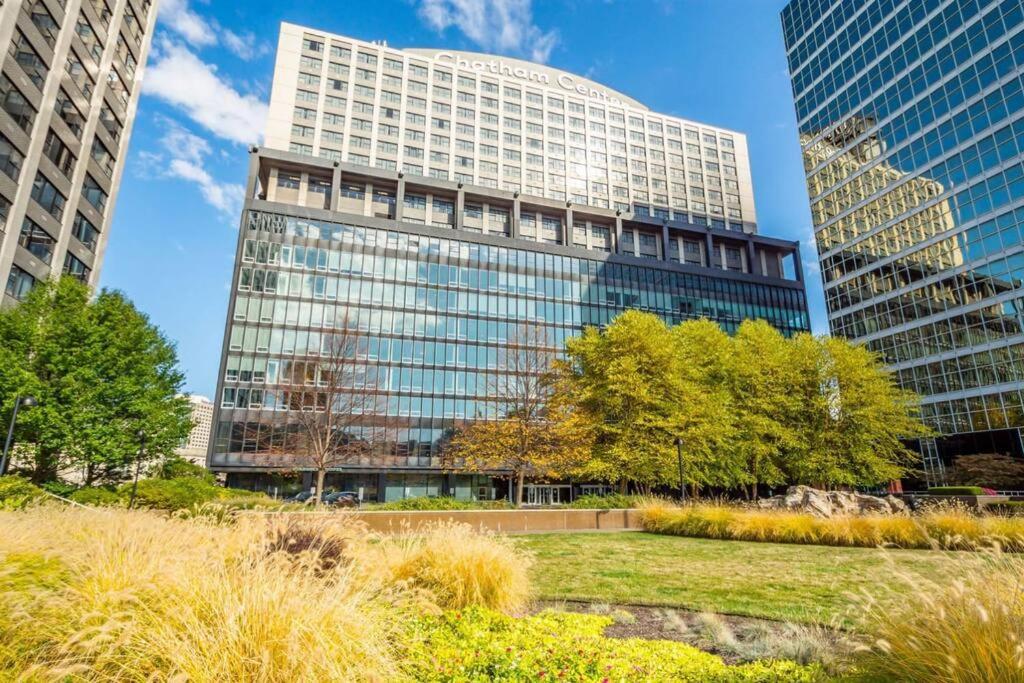 Cozysuites Dream 1br, Ppg Paints Arena, Pitts